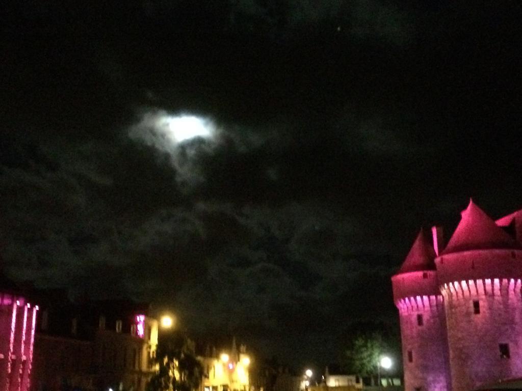 Hôtel Les Remp'Arts Guérande Exterior foto